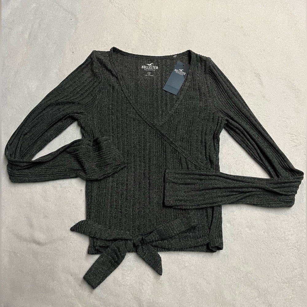 Hollister Long sleeve tie shirt